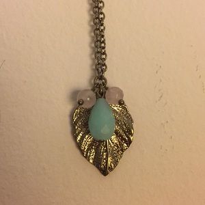 Leaf & bead necklace